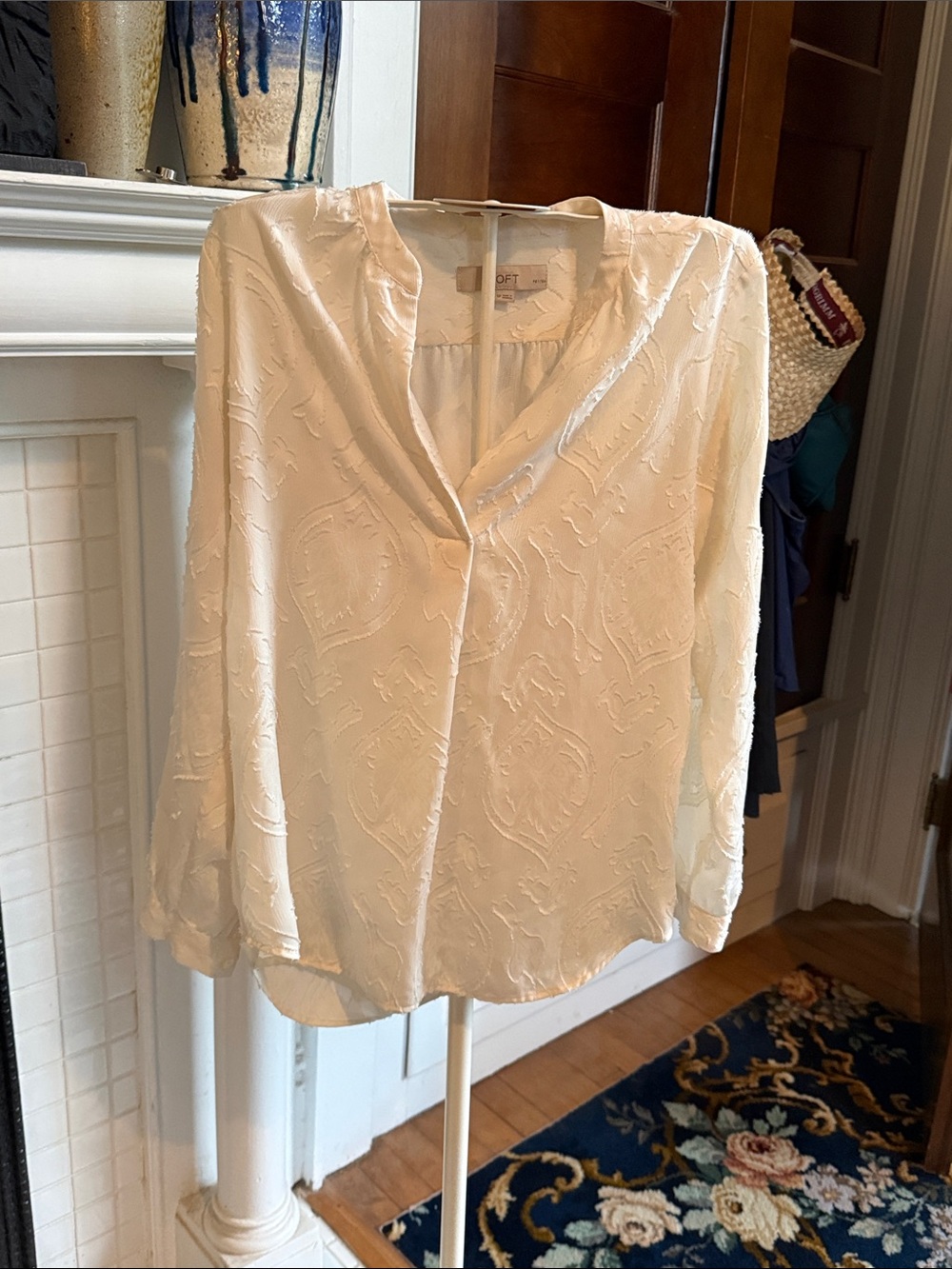 Loft Women’s‎ Cream Textured Long-Sleeve Blouse- worn about 3x. 99 retail